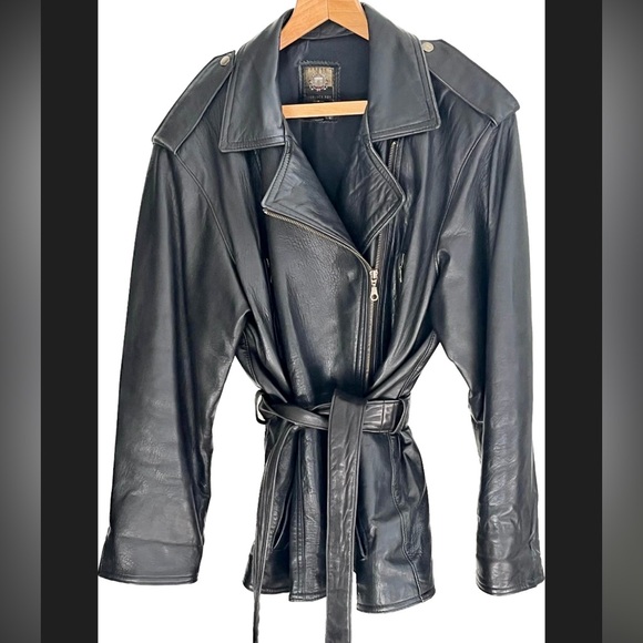 Vintage Black Leather Motorcycle Jacket - Picture 6 of 9